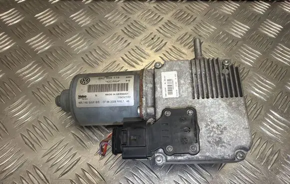 Volkswagen Tiguan Wiper motor 5N2955119 42CMM04