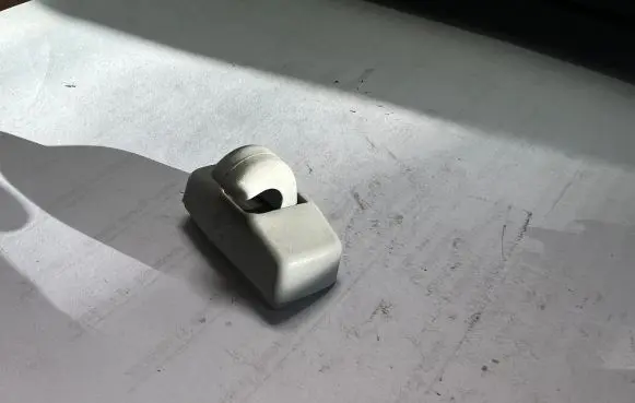 Sun visor clip/hook/bracket