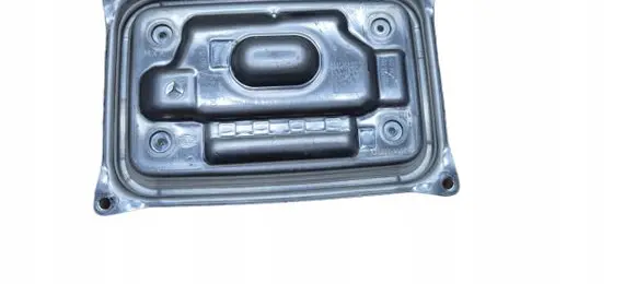 Mercedes-Benz Vito Viano W638 Voltage converter/converter module 
