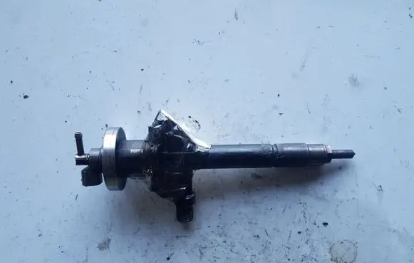 Mazda 6 Fuel injector