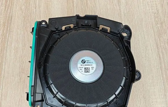 BMW 4 G22 G23 G24 G26 Subwoofer speaker 2622562