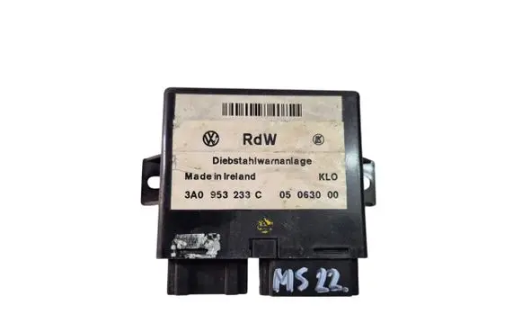 Volkswagen PASSAT B4 Other control units/modules 3A0953233C 05063000