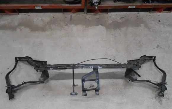 Mercedes-Benz E W212 Radiator support slam panel 212620022