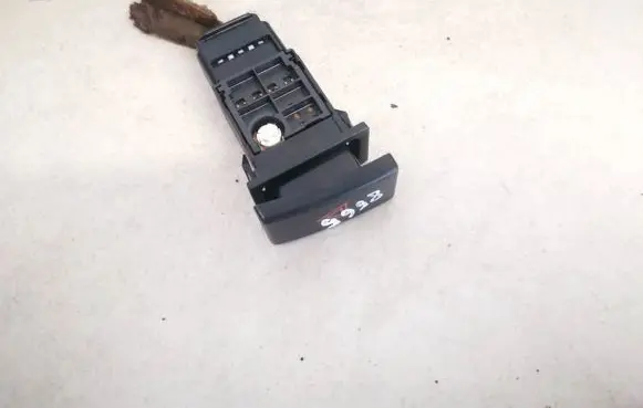 Toyota Avensis T250 Hazard light switch 157963