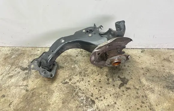 BMW 2 F44 Rear wheel hub spindle/knuckle 8842880