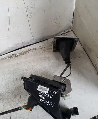 Dodge Caliber Gear shifter/selector 61763060600