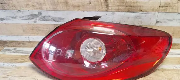 Volkswagen PASSAT CC Rear/tail lights