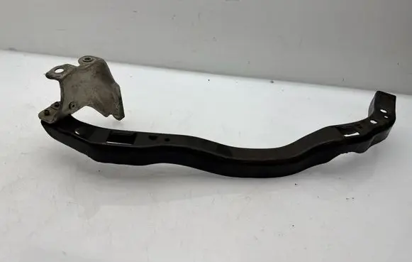 Subaru Legacy Headlight/headlamp mounting bracket 
