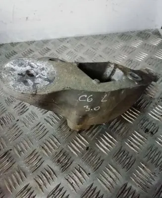 Audi A6 S6 C6 4F Engine mounting bracket 4F0199351S