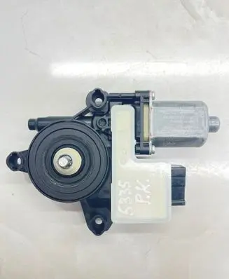 Skoda Kamiq Front door window regulator motor E850206011 2Q1959405