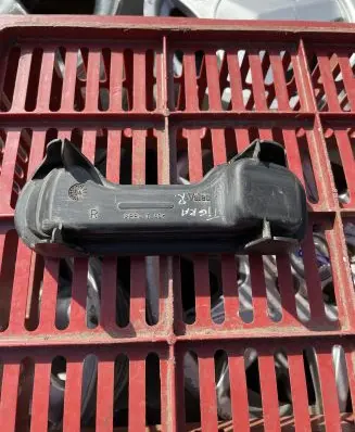 Opel Tigra A Headlight/headlamp dust cover