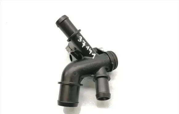 Ford Focus Engine coolant pipe/hose DS7G-8K556-CC