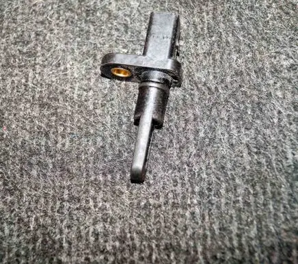 Audi A5 8T 8F Oil temperature sensor 06B905379D