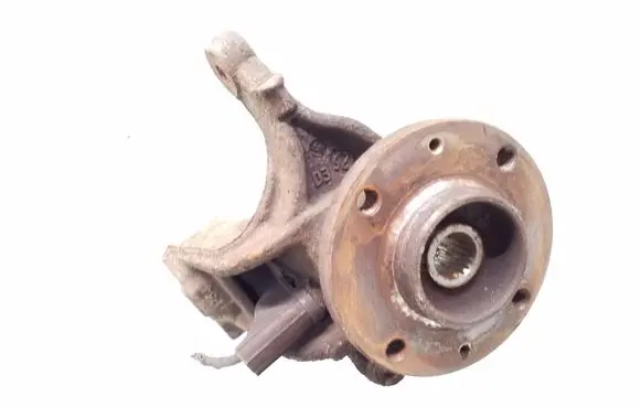 Front wheel hub spindle knuckle