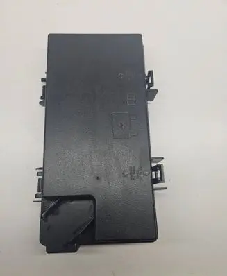 Chrysler Town u0026 Country V Fuse box cover R62337001