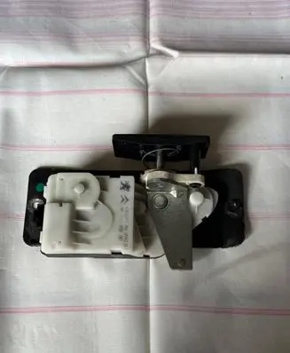 Peugeot 607 Tailgate/trunk/boot lock/catch/latch 9656395580