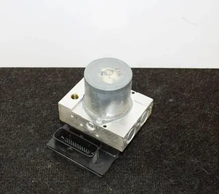Mercedes-Benz E A207 ABS Pump A2124312912