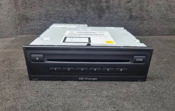 Audi A6 S6 C7 4G CD/DVD changer 8X0035110B 8X0035110