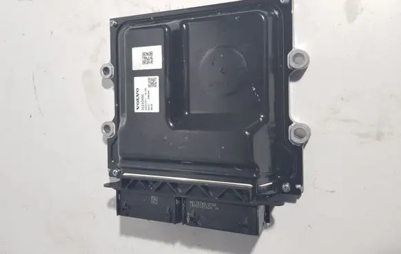 Volvo XC60 Engine control unit/module 32203480