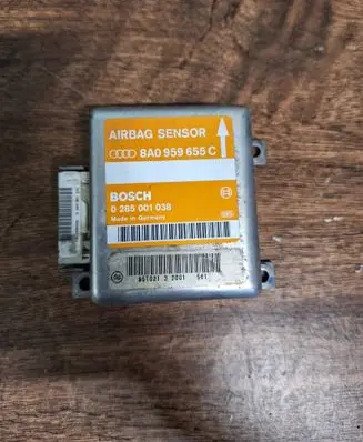 Audi A6 S6 C4 4A Airbag control unit/module 8A0959655C 0285001038