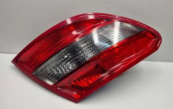 Mercedes-Benz C W204 Rear/tail lights A2048202964 2048202964