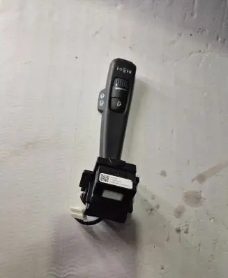 Volvo V70 Wiper control stalk 31264169
