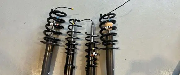 Porsche 992 Front shock absorber/damper
