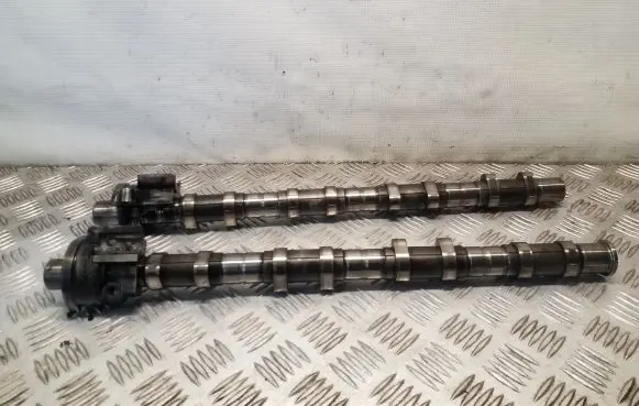 Hyundai Terracan Camshaft 