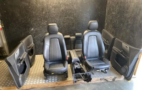 Mercedes-Benz B W247 Seat set 