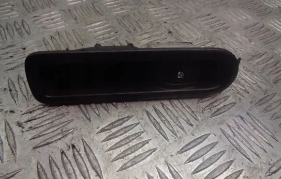 Renault Scenic II - Grand scenic II Quarter vent window switch 
