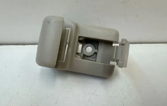Land Rover Discovery 4 - LR4 Sun visor clip/hook/bracket EGP500061