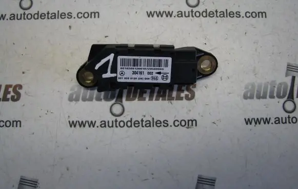 Mercedes-Benz E W211 Airbag deployment crash/impact sensor A0018209126