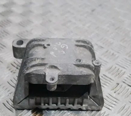 Volkswagen Jetta V Engine mount bracket 1K0199262BA