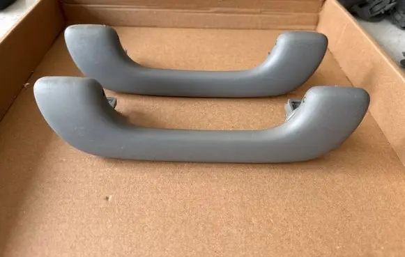 Renault Trafic II (X83) A set of handles for the ceiling 8200000099 98193