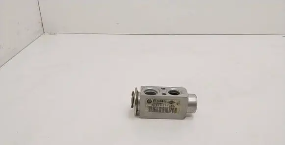 BMW 7 E38 Air conditioning (A/C) expansion valve 64118371459 R134A