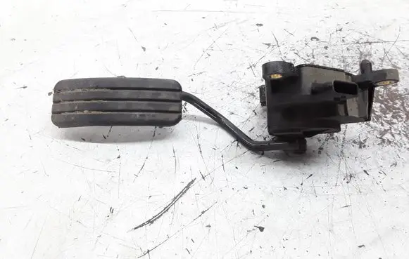 Renault Megane II Accelerator throttle pedal 8200153270