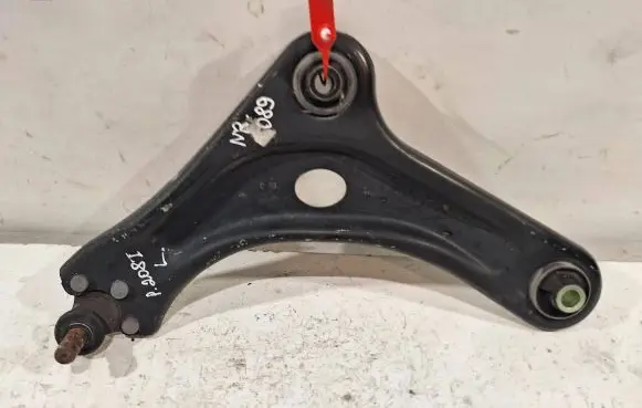 Peugeot 208 Front control arm