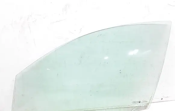 Ford Fusion Front door window glass four-door