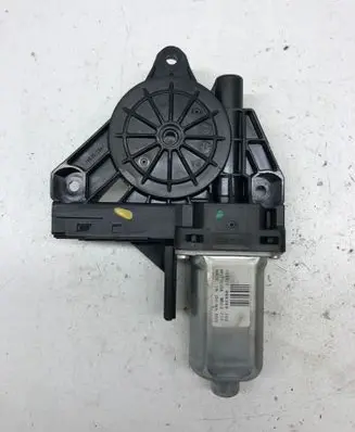 Volvo XC60 Front door window regulator motor 966269102