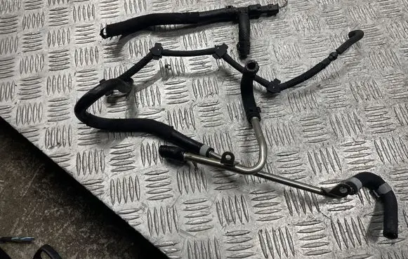 Fuel return line/hose