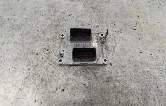 Opel Corsa C Engine control unit/module ECU 553526221039S10736