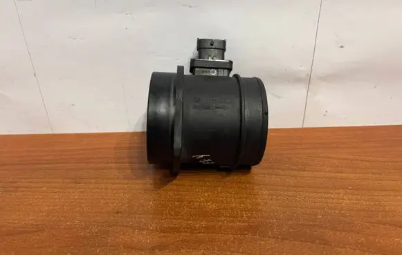Land Rover Discovery Sport Mass air flow meter G4D312B579AA 201637009