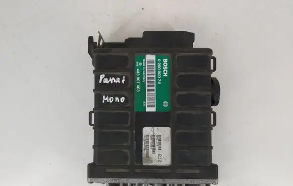 Volkswagen PASSAT B3 Engine control unit/module 0280000711 443907403