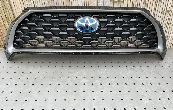 Toyota Corolla Cross Front grill
