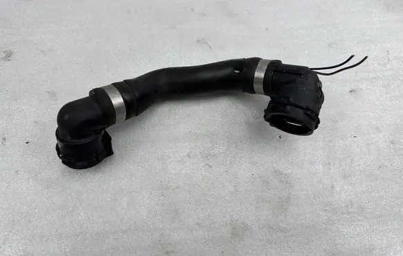 Mercedes-Benz S W222 Engine coolant pipe/hose A2225012491