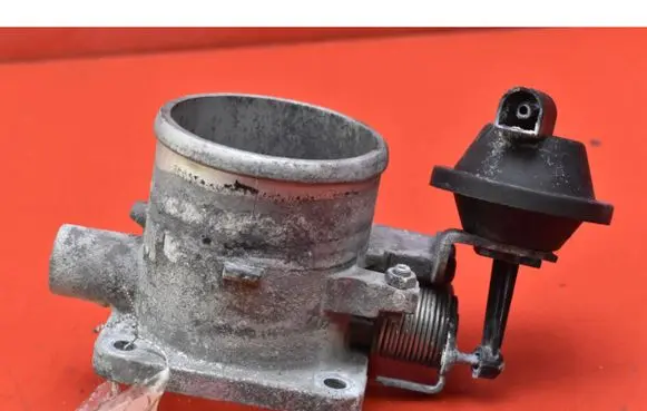 Hyundai Tucson JM Throttle body valve 35100-27XXX