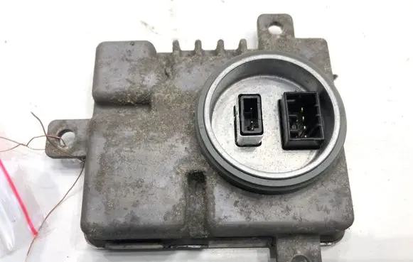 Audi A4 S4 B8 8K Voltage converter/converter module 8K0941597C