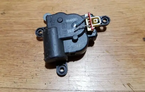 Chrysler Concorde Air flap motor/actuator 9844ab