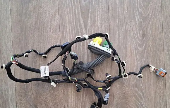 Peugeot 2008 II Front door wiring loom 9849163180