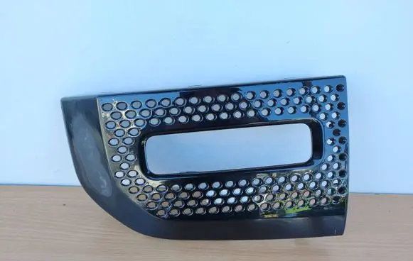 Land Rover Defender Front bumper lower grill L8B2-15B216-A